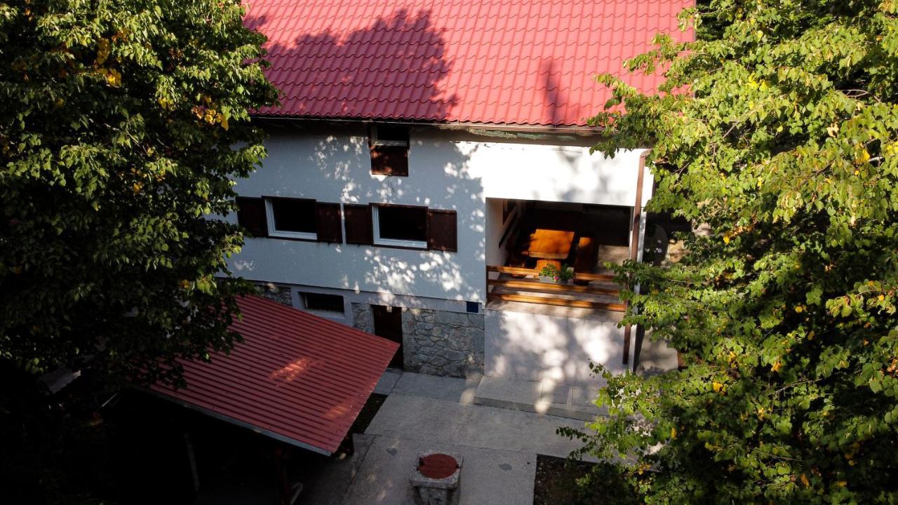 Chalet Kuca Za Odmor Ravno